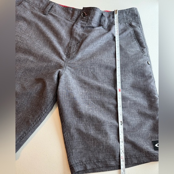 Men’s Oakley Hybrid Swim Shorts Size 36 - Picture 3 of 7